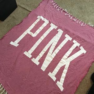 Vs pink beach blanket